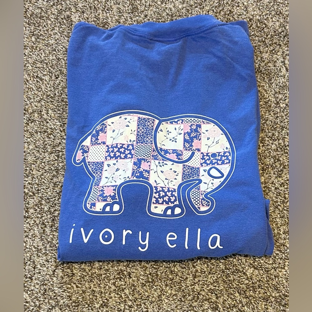 Women’s large blue in the garden ivory ella tee shirt